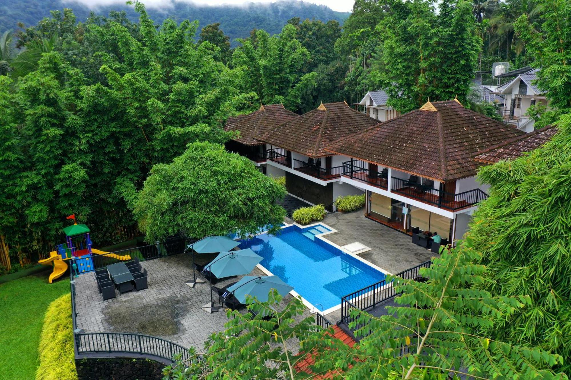Athirapally Green Trees Athirappilly Bagian luar foto